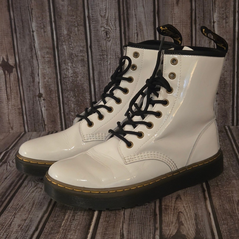 Sz 9 Womens Dr. Martens Zavala White Patent Leather 8 Eye Combat Boots VGUC